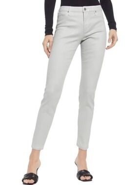 NWT $215 AG Luminous Fade to Grey Farrah Jeans (Size 27)